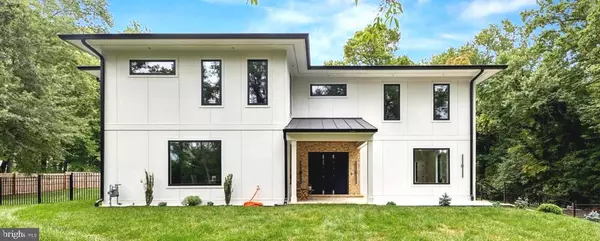 5005 RAVENSWORTH RD, Annandale, VA 22003