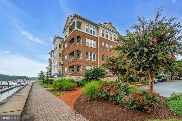 Woodbridge, VA 22191,500 BELMONT BAY DR #105 W