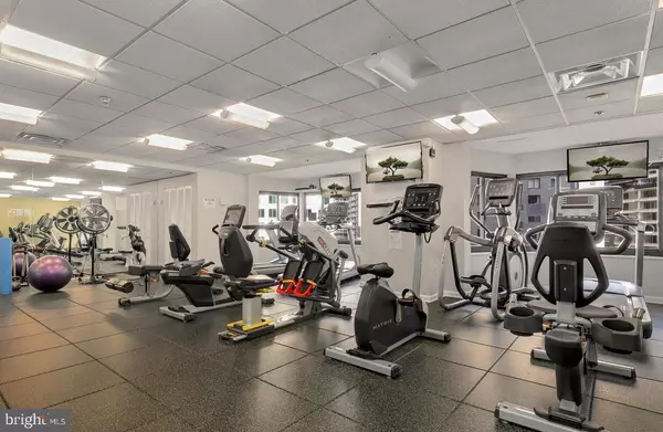 Arlington, VA 22203,900 N STAFFORD ST #1815