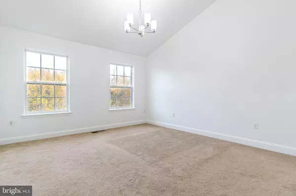 Woodbridge, VA 22191,2607 RIVER BASIN LN