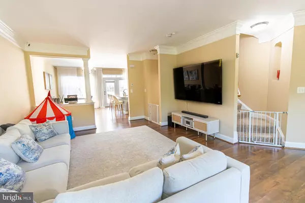 Woodbridge, VA 22191,2607 RIVER BASIN LN