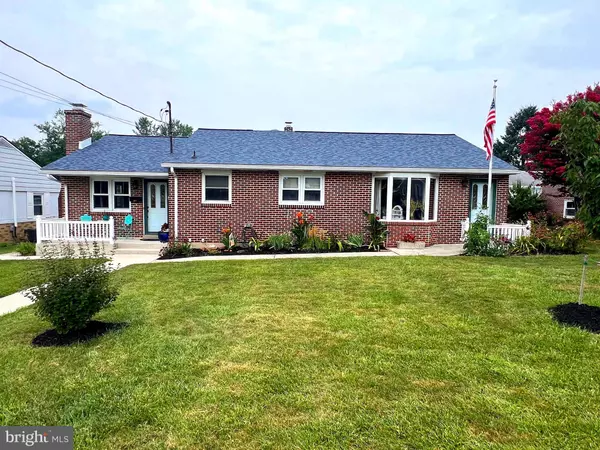 1627 E CARACAS AVE, Hershey, PA 17033