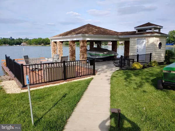 East Berlin, PA 17316,11 CUSTER DR