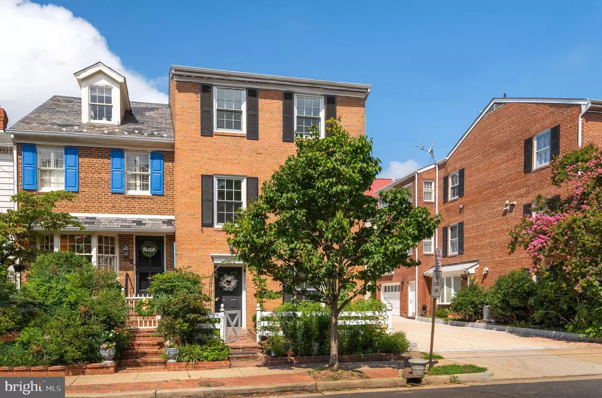 Alexandria, VA 22314,621 S SAINT ASAPH ST