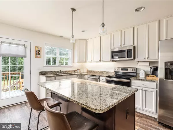 Falling Waters, WV 25419,13 SAVAGE CT