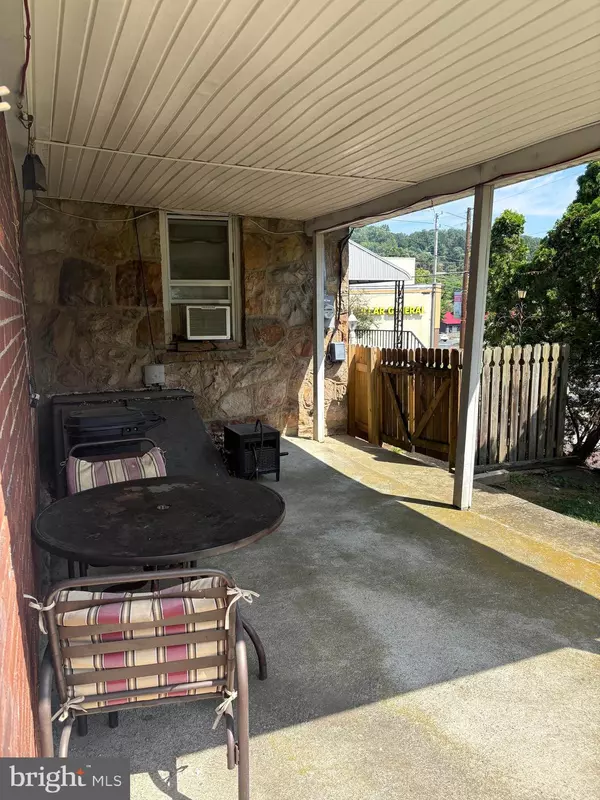 Bethlehem, PA 18015,1500 BROADWAY