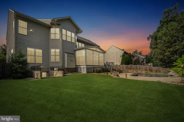 Ashburn, VA 20148,42762 FOREST CREST CT