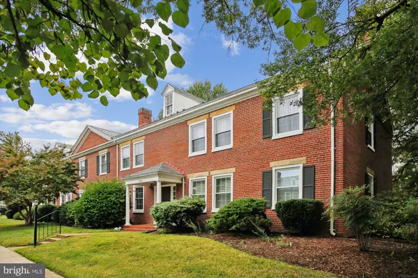 Arlington, VA 22206,4212 36TH ST S #A1