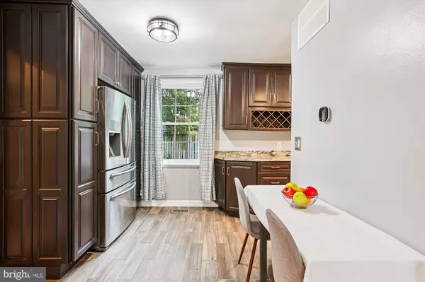 Arlington, VA 22206,4212 36TH ST S #A1