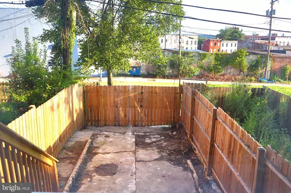 Baltimore, MD 21223,2011 HOLLINS ST