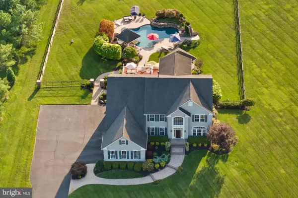 Hainesport, NJ 08036,2 APPLEWOOD CT