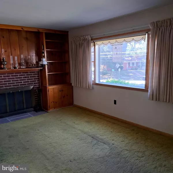 Lanham, MD 20706,9301 TUCKERMAN ST