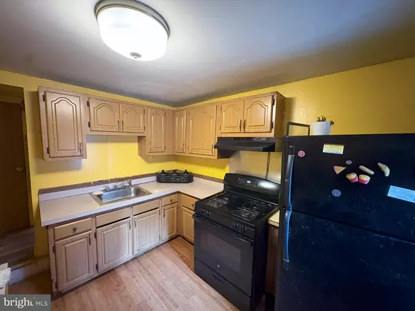 Philadelphia, PA 19145,1634 S CHADWICK ST