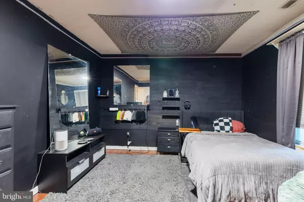 Mount Ephraim, NJ 08059,117 6TH AVE