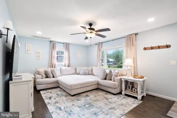Bayville, NJ 08721,519 BAY BLVD
