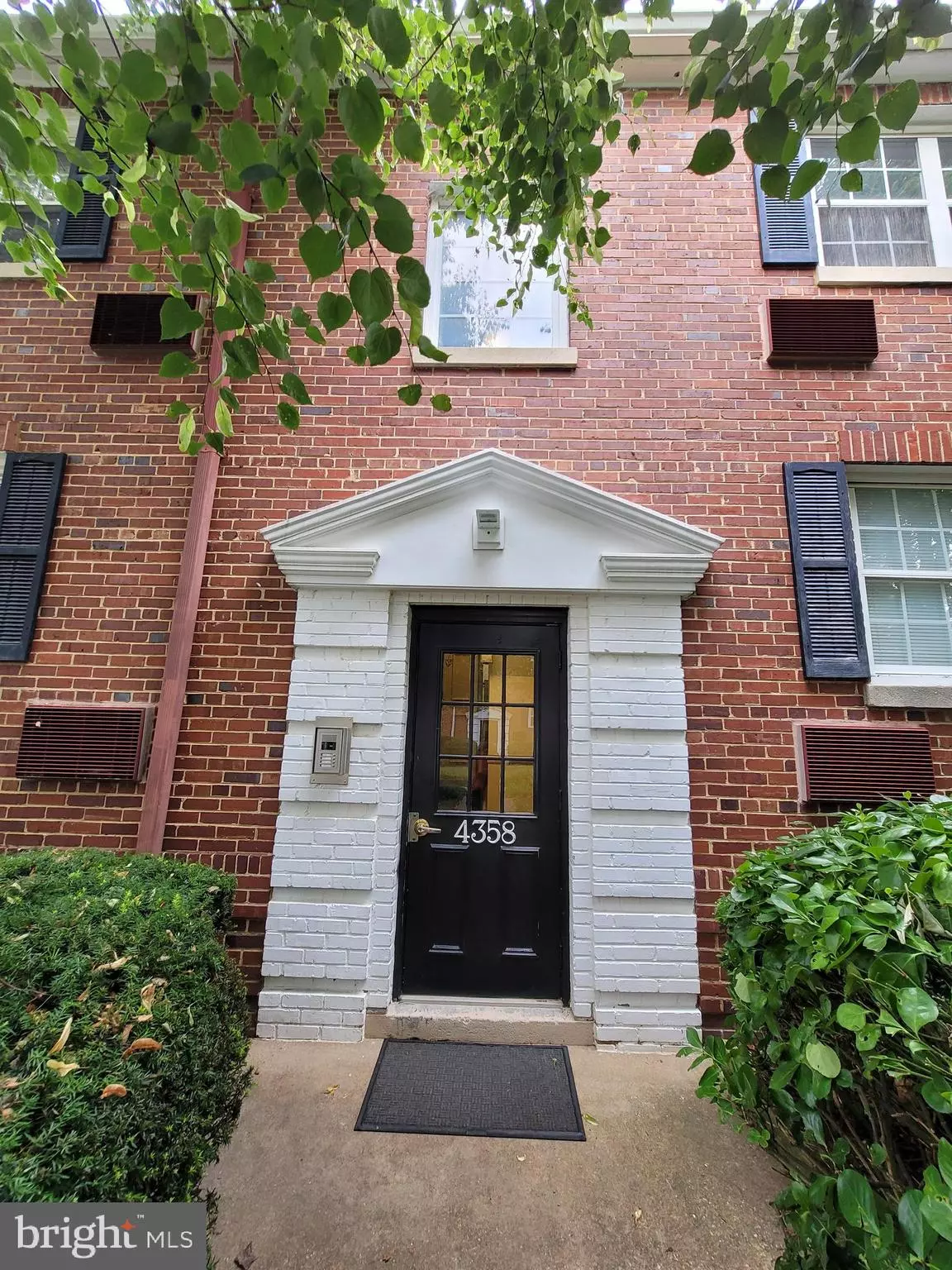 Arlington, VA 22203,4358 N PERSHING DR #43582