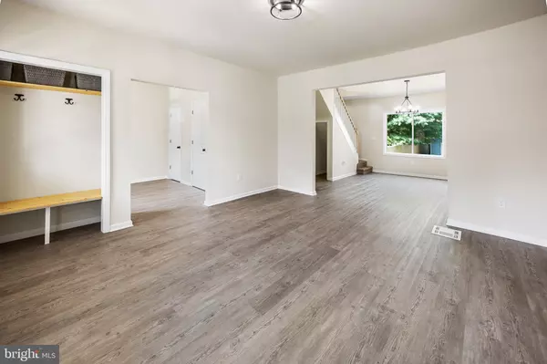 Mount Holly, NJ 08060,26 PINE ST