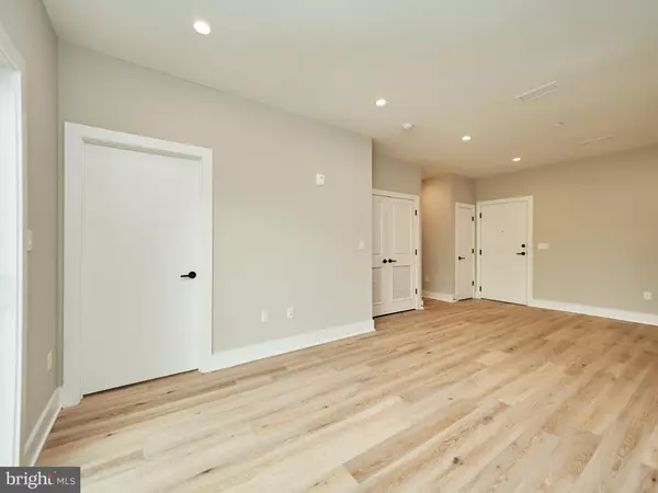 Washington, DC 20002,1016 17TH PL NE #203