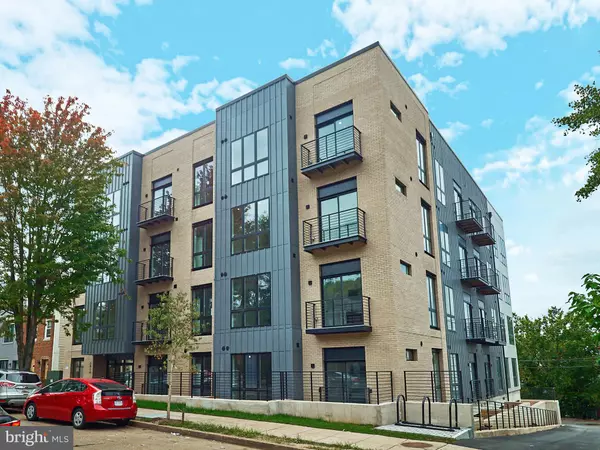 Washington, DC 20002,1016 17TH PL NE #203