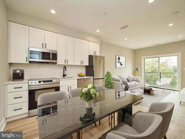 1016 17TH PL NE #203, Washington, DC 20002