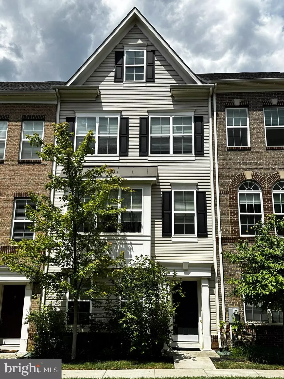 Beltsville, MD 20705,7228 BARRBERRY LN