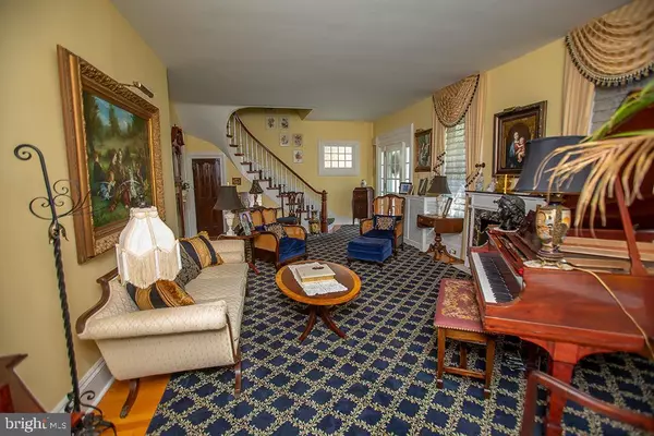 Vineland, NJ 08360,1138 E LANDIS AVE