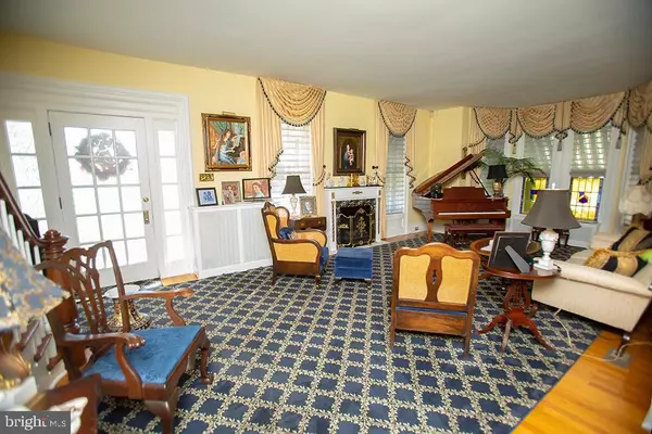 Vineland, NJ 08360,1138 E LANDIS AVE