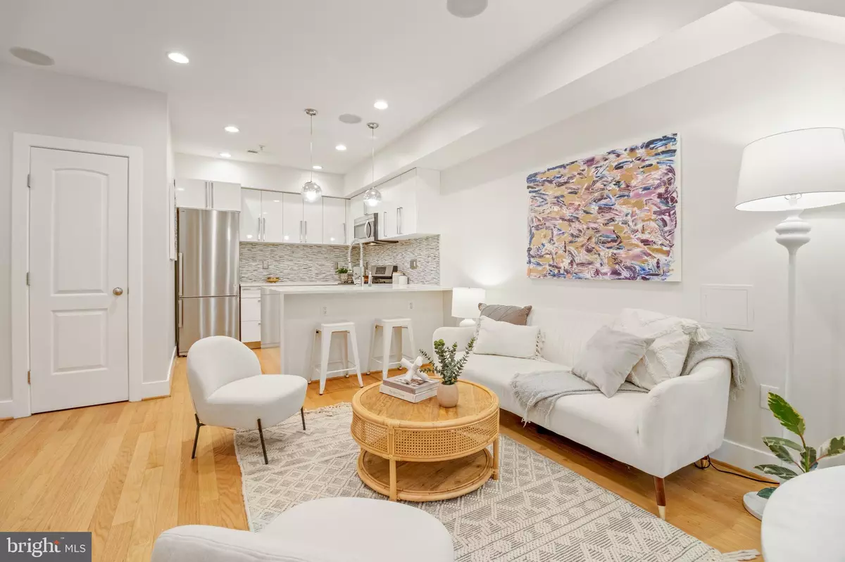 Washington, DC 20001,1306 8TH ST NW #1