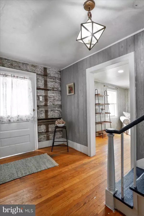 Woodstock, VA 22664,323 N CHURCH ST