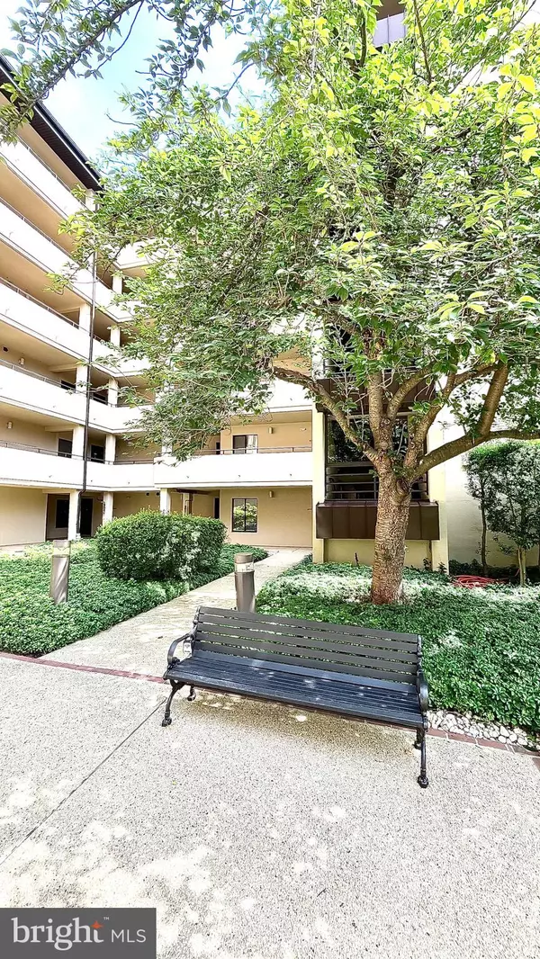 Rockville, MD 20852,6060 CALIFORNIA CIR #110