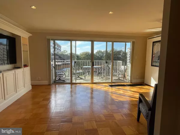 Washington, DC 20024,520 N ST SW #S618