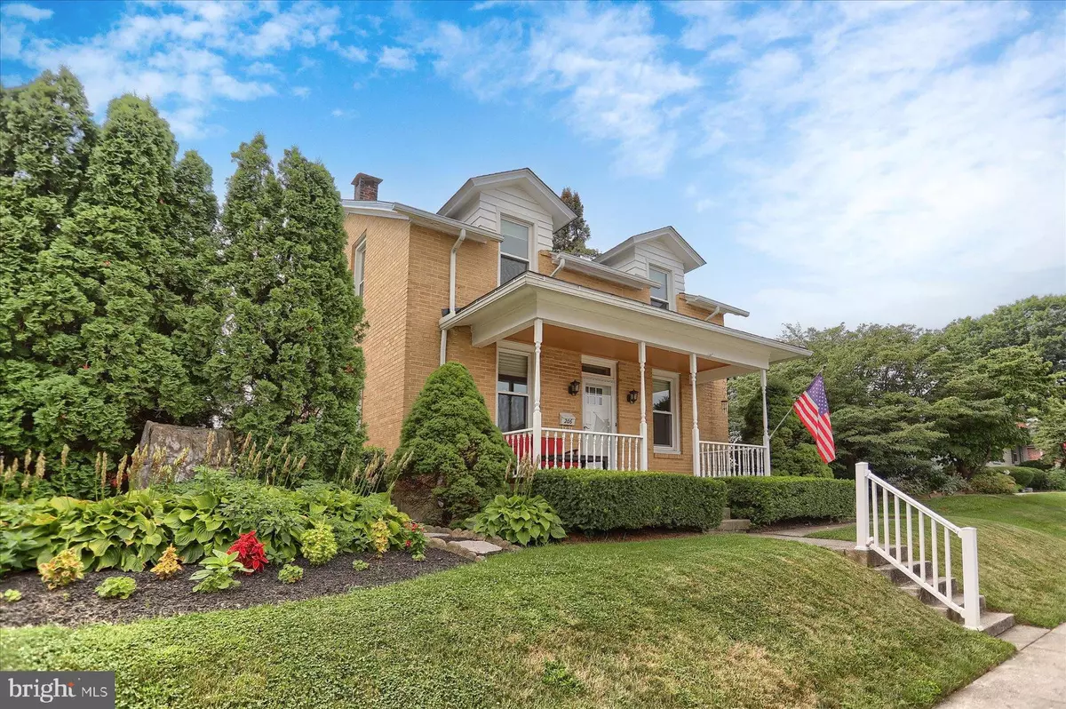 Hershey, PA 17033,206 W GRANADA AVE