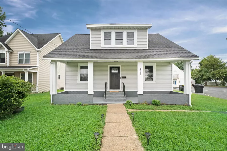 862 FOREST ST, Dover, DE 19904