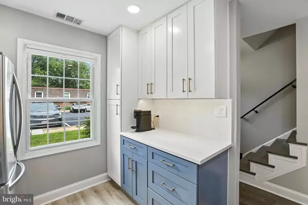 Springfield, VA 22152,8115 KINGSWAY CT #264