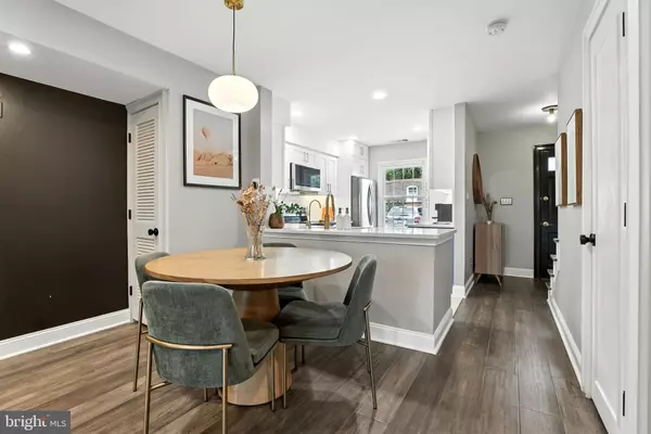 Springfield, VA 22152,8115 KINGSWAY CT #264