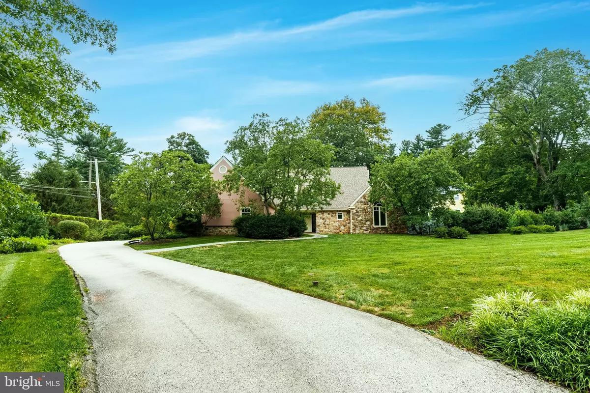 Haverford, PA 19041,2 SPRING MILL LN