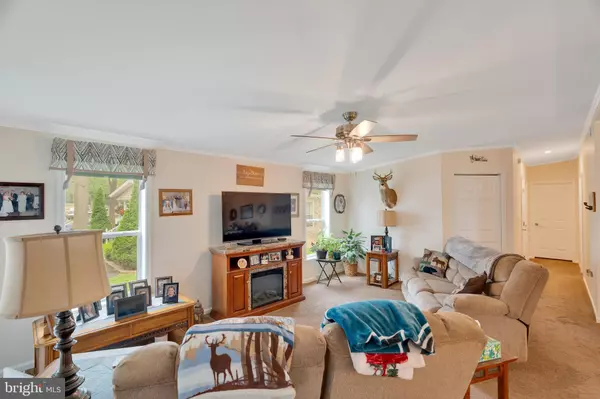 Hatfield, PA 19440,20 HOLIDAY AVE
