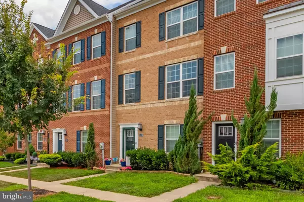 11279 TOLKIEN AVE, White Plains, MD 20695