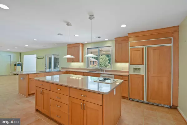 Owings, MD 20736,111 HONEYSUCKLE LN