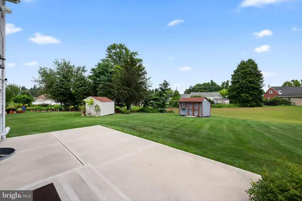 Burlington, NJ 08016,15 BROOK DR