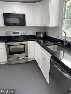 Lorton, VA 22079,7647 SUMMERHILL CT
