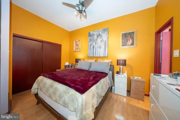 Philadelphia, PA 19130,825-00 N 29TH ST #4G