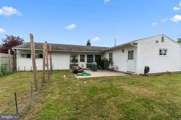Levittown, PA 19054,31 EASTER LN