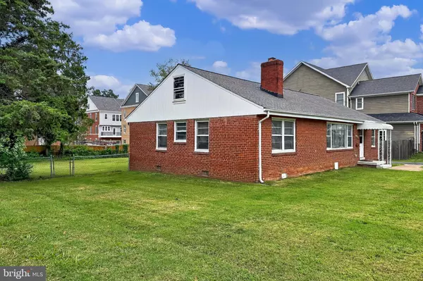 Fairfax, VA 22030,10818 SECOND ST