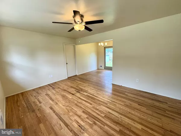 Bayville, NJ 08721,27 ANCHORAGE BLVD