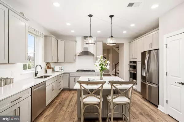 Hamilton, NJ 08690,44 KAY CHIARELLO WAY
