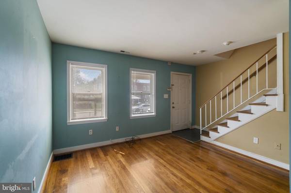 Baltimore, MD 21225,5307 PATRICK HENRY DR