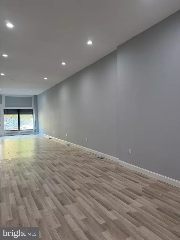 Baltimore, MD 21201,326 N HOWARD ST