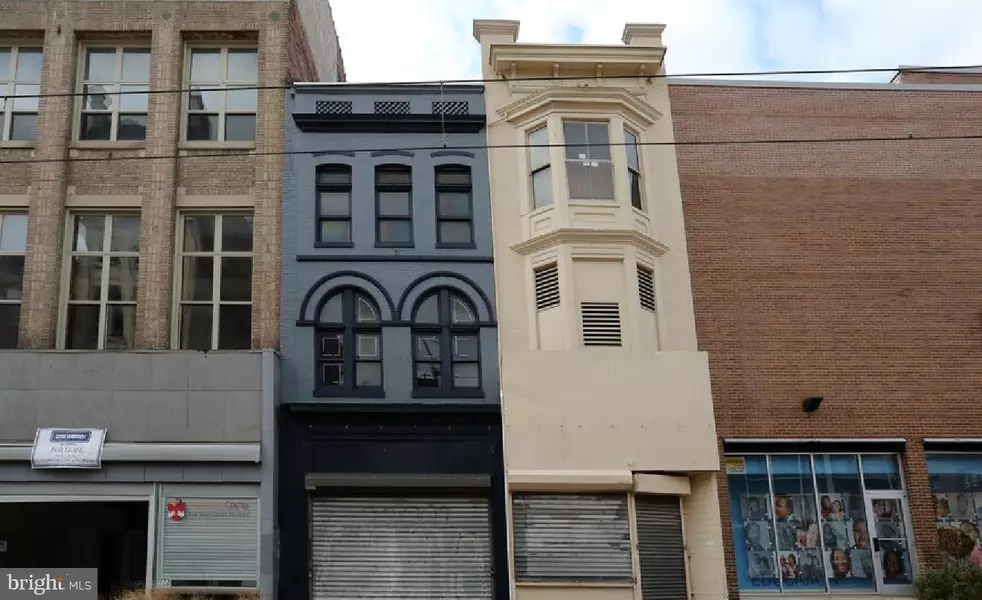 326 N HOWARD ST, Baltimore, MD 21201