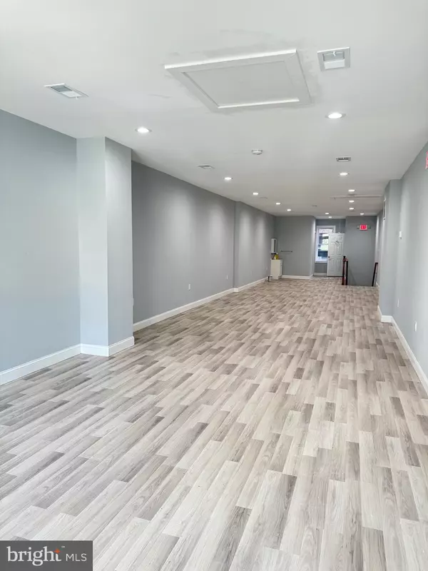 Baltimore, MD 21201,326 N HOWARD ST